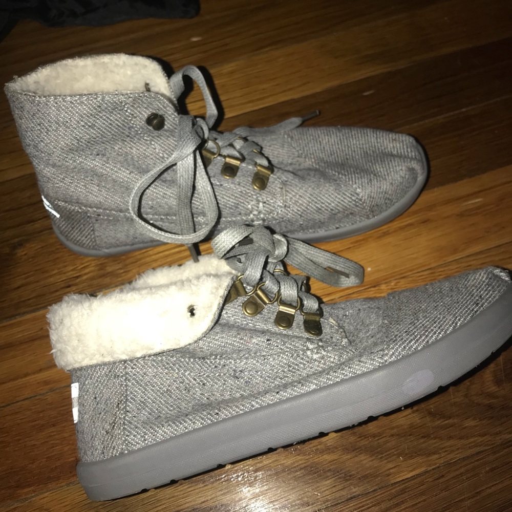TOMS Shoes
